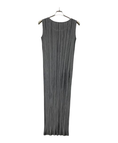 ISSEY MIYAKE（イッセイミヤケ）ISSEY MIYAKE (イッセイミヤケ) ノースリーブプリーツワンピース グレー サイズ:Sの古着・服飾アイテム