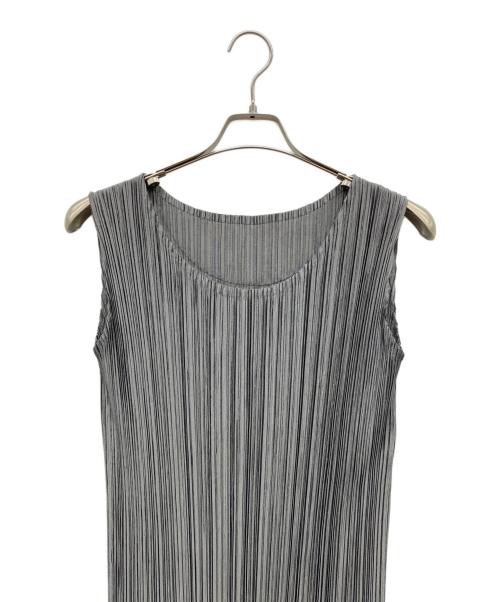 ISSEY MIYAKE（イッセイミヤケ）ISSEY MIYAKE (イッセイミヤケ) ノースリーブプリーツワンピース グレー サイズ:Sの古着・服飾アイテム