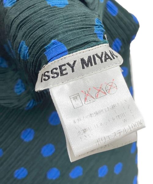 ISSEY MIYAKE（イッセイミヤケ）ISSEY MIYAKE (イッセイミヤケ) ノースリーブプリーツワンピース グリーン サイズ:Mの古着・服飾アイテム