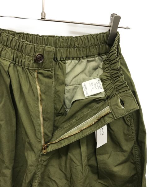 HARVESTY（ハーベスティー）HARVESTY (ハーベスティー) ウェザークロスサーカスパンツ オリーブ サイズ:2 未使用品の古着・服飾アイテム