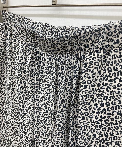 journal standard luxe（ジャーナルスタンダード ラックス）JOURNAL STANDARD LUXE (ジャーナルスタンダード リュクス) レオパード柄パンツ ホワイト サイズ:なしの古着・服飾アイテム