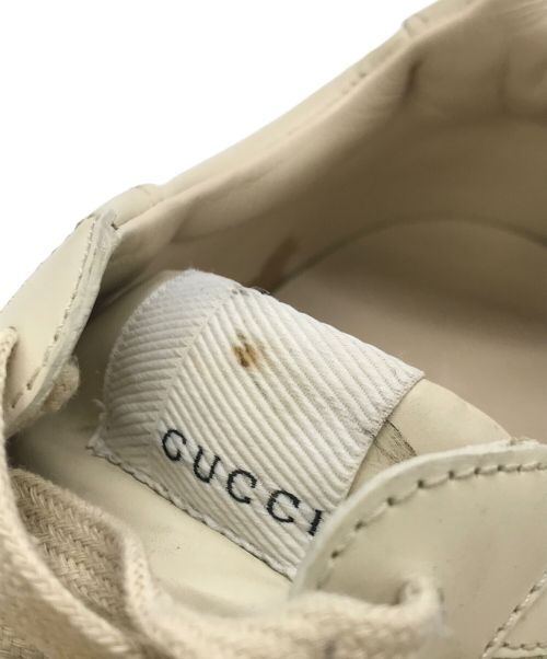 GUCCI（グッチ）GUCCI (グッチ) レザーローカットスニーカー ベージュ サイズ:7 1/2の古着・服飾アイテム