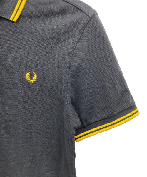 FRED PERRY（フレッドペリー）FRED PERRY (フレッドペリー) ポロシャツ ブラック サイズ:Sの古着・服飾アイテム