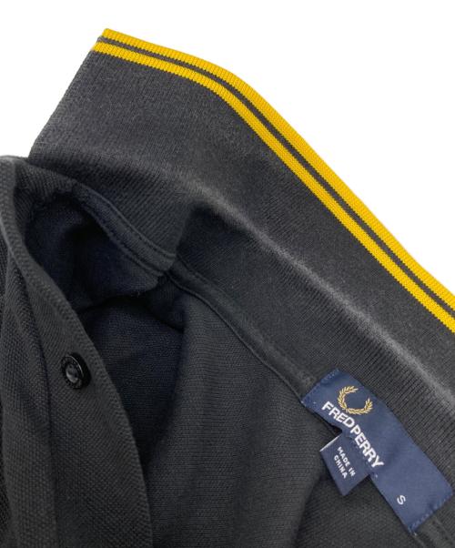 FRED PERRY（フレッドペリー）FRED PERRY (フレッドペリー) ポロシャツ ブラック サイズ:Sの古着・服飾アイテム