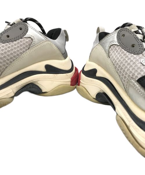 BALENCIAGA（バレンシアガ）BALENCIAGA (バレンシアガ) Triple S ダッドスニーカー シルバー サイズ:UK5の古着・服飾アイテム