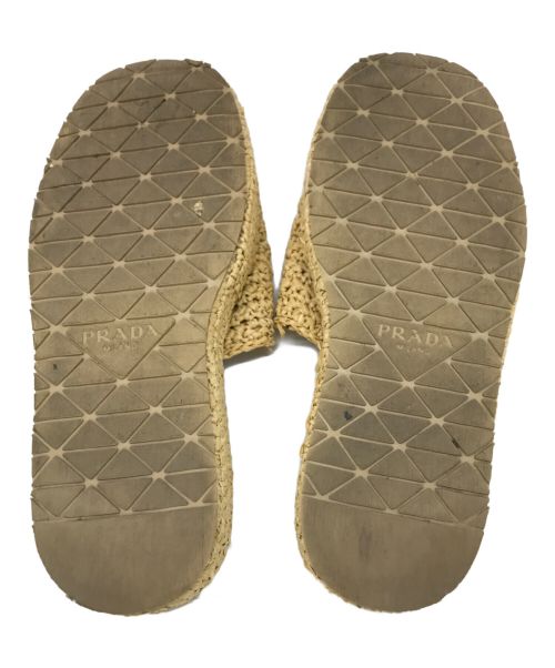 PRADA（プラダ）PRADA (プラダ) クロシェ フラットフォーム スライドサンダル ベージュ サイズ:35の古着・服飾アイテム