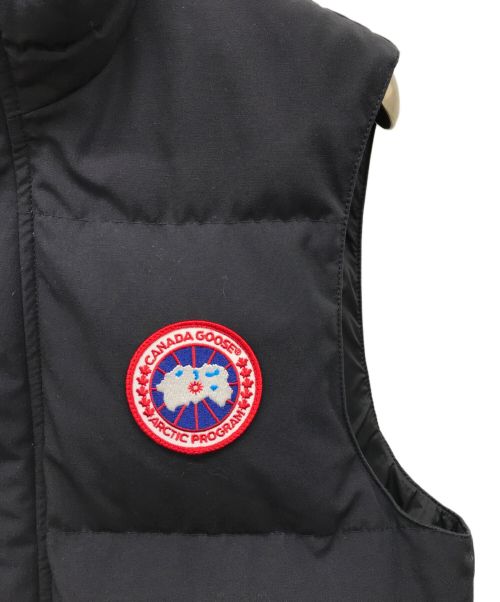 CANADA GOOSE（カナダグース）CANADA GOOSE (カナダグース) ダウンベスト ネイビー サイズ:Ｍの古着・服飾アイテム