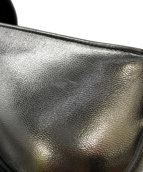 TENDER PERSON（テンダ―パーソン）TENDER PERSON (テンダ―パーソン) FLAME PATTERN LOAFER シルバー サイズ:27の古着・服飾アイテム