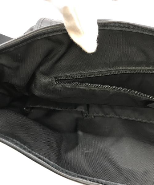 GUCCI（グッチ）GUCCI (グッチ) ショルダーバッグ ブラックの古着・服飾アイテム