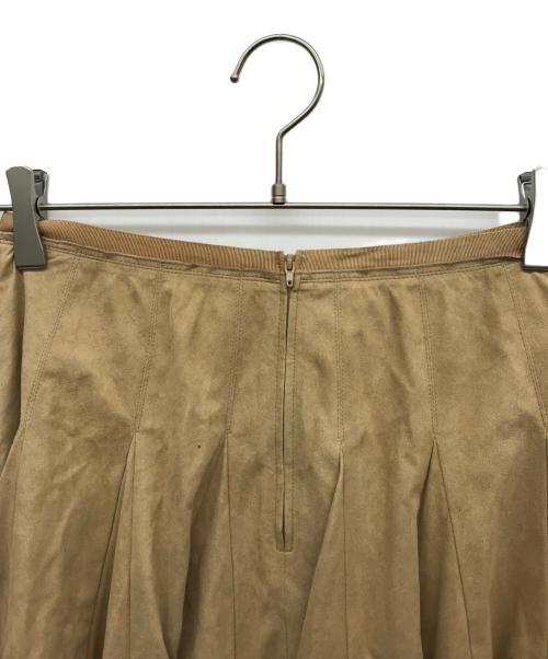 FOXEY（フォクシー）FOXEY (フォクシー) スカート ベージュ サイズ:38の古着・服飾アイテム