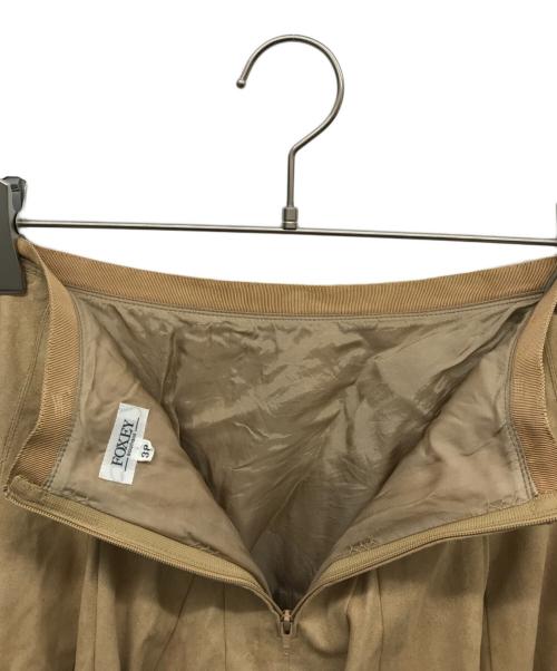 FOXEY（フォクシー）FOXEY (フォクシー) スカート ベージュ サイズ:38の古着・服飾アイテム