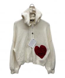 LOVE MOSCHINO（ラブモスキーノ）の古着「ロゴ インターシャ ジップド カーディガン」｜ホワイト