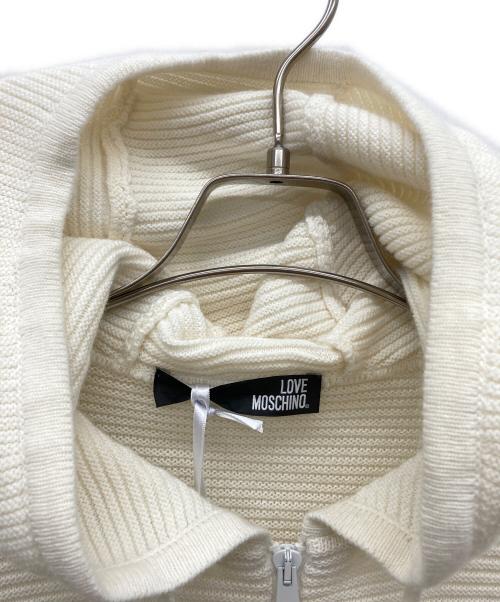 LOVE MOSCHINO（ラブモスキーノ）LOVE MOSCHINO (ラブモスキーノ) ロゴ インターシャ ジップド カーディガン ホワイト サイズ:42の古着・服飾アイテム