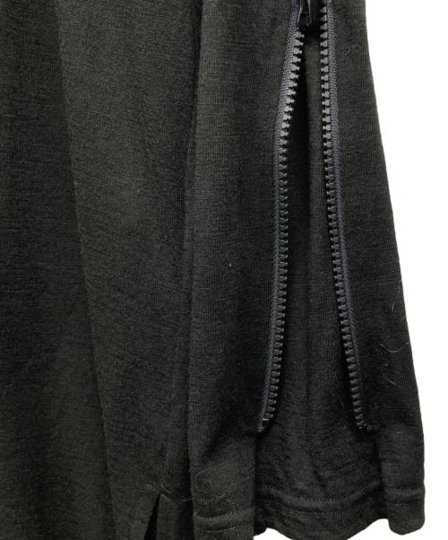 s'yte（サイト）s'yte (サイト) スリーブジップロングカットソー ブラック サイズ:3の古着・服飾アイテム