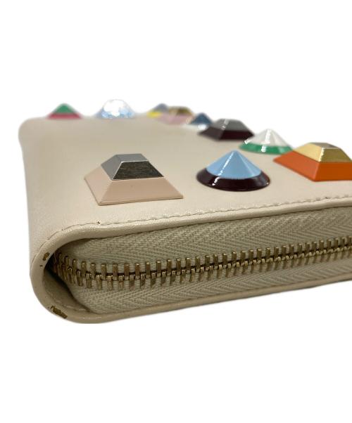 FENDI（フェンディ）FENDI (フェンディ) レインボースタッズ アイボリーの古着・服飾アイテム