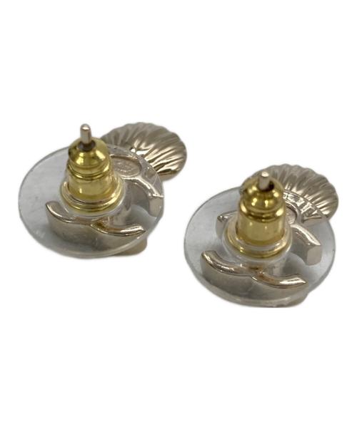 CHANEL（シャネル）CHANEL (シャネル) シェルパールココマークピアス ゴールドの古着・服飾アイテム