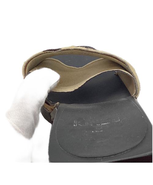 FENDI（フェンディ）FENDI (フェンディ) ハラコサンダル ベージュ サイズ:36 1/2の古着・服飾アイテム