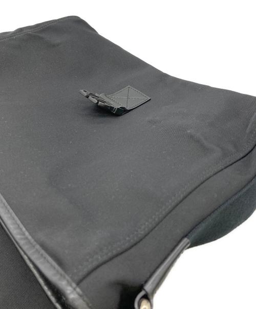 GUCCI（グッチ）GUCCI (グッチ) シェリーラインショルダーバッグ ブラックの古着・服飾アイテム