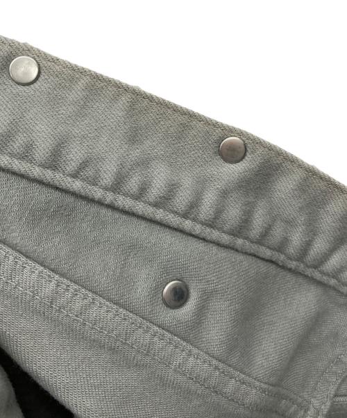 ISAMU KATAYAMA BACKLASH（イサムカタヤマ・バックラッシュ）ISAMU KATAYAMA BACKLASH (イサムカタヤマ・バックラッシュ) クラッシュパンツ グレー サイズ:Mの古着・服飾アイテム