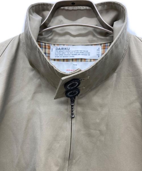 DAIRIKU（ダイリク）DAIRIKU (ダイリク) Drizzler Jacket ベージュ サイズ:One sizeの古着・服飾アイテム