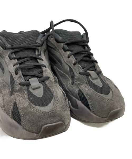 adidas（アディダス）adidas (アディダス) YEEZY BOOST 700 V2 Vanta ブラック サイズ:US 8 1/2の古着・服飾アイテム