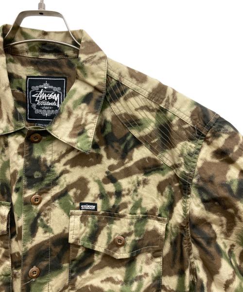 stussy（ステューシー）stussy (ステューシー) カモ柄半袖シャツ ブラウン サイズ:Lの古着・服飾アイテム