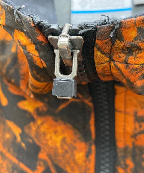 Columbia（コロンビア）Columbia (コロンビア) Red Table Pines XL Hoodie ブラック×オレンジ サイズ:Mの古着・服飾アイテム