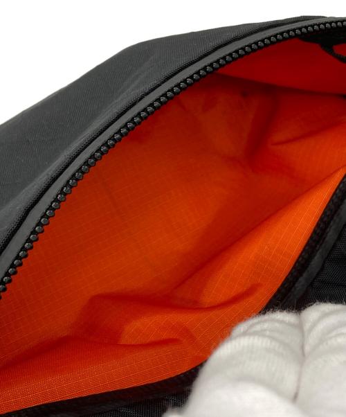 AER（エアー）Aer (エアー) Day Sling 3 Max X-Pac ブラックの古着・服飾アイテム