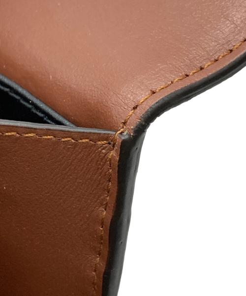 BURBERRY（バーバリー）BURBERRY (バーバリー) ハルトンフラップ財布 ブラウンの古着・服飾アイテム