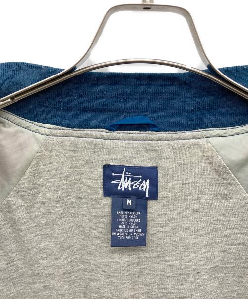 stussy（ステューシー）stussy (ステューシー) アーチロゴジャケット ブルー サイズ:Mの古着・服飾アイテム