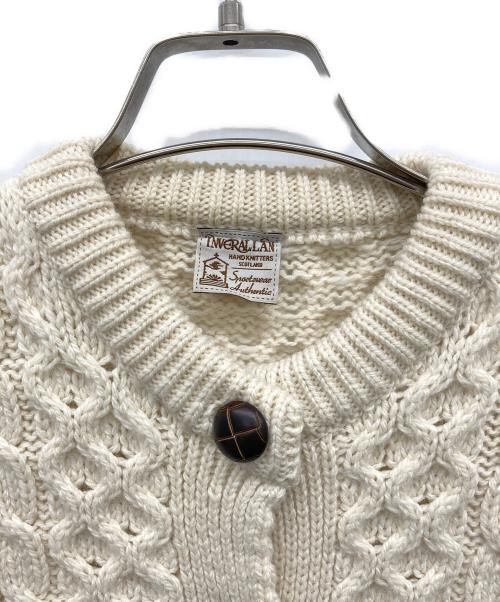 INVERALLAN（インバーアラン）INVERALLAN (インバーアラン) ケーブルニットカーディガン アイボリー サイズ:Lの古着・服飾アイテム