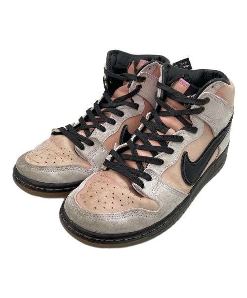 NIKE（ナイキ）NIKE (ナイキ) KCDC Brooklyn Skateshop (ブルックリン スケートショップ) SB DUNK HIGH PRO QS ピンク サイズ:US8.5の古着・服飾アイテム