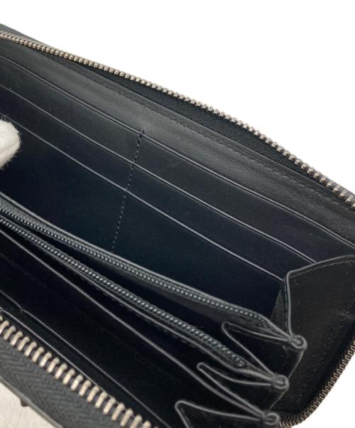 GUCCI（グッチ）GUCCI (グッチ) スタッズラウンドファスナー ブラックの古着・服飾アイテム