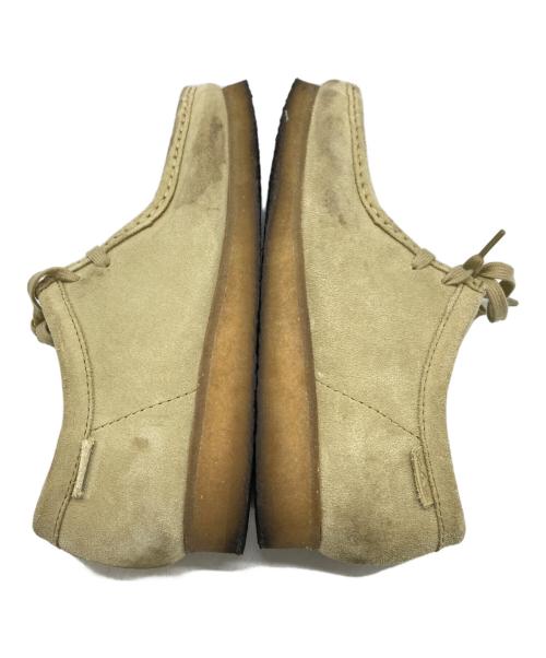 CLARKS（クラークス）CLARKS (クラークス) KITH (キス) MLB (エムエルビー) ワラビーシューズ ベージュ サイズ:UK7の古着・服飾アイテム