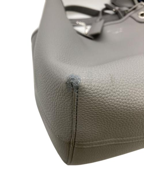 EMPORIO ARMANI（エンポリオ アルマーニ）EMPORIO ARMANI (エンポリオアルマーニ) 2WAYショルダーバッグ グレーの古着・服飾アイテム