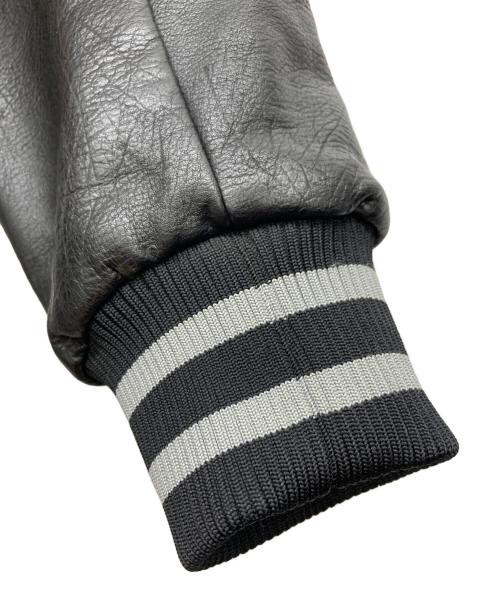 Majestic（マジェスティック）Majestic (マジェスティック) フェイクレザースタジャン ブラック サイズ:MEDIUMの古着・服飾アイテム