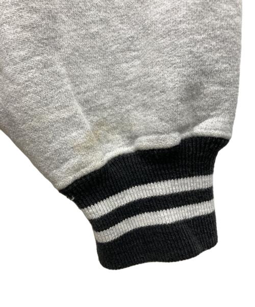 Champion REVERSE WEAVE（チャンピオン リバース ウィーブ）Champion REVERSE WEAVE (チャンピオン リバース ウィーブ) スウェット グレー サイズ:LARGEの古着・服飾アイテム