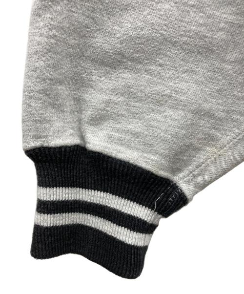 Champion REVERSE WEAVE（チャンピオン リバース ウィーブ）Champion REVERSE WEAVE (チャンピオン リバース ウィーブ) スウェット グレー サイズ:LARGEの古着・服飾アイテム