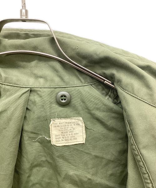 US ARMY（ユーエスアーミー）US ARMY (ユーエスアーミー) フィールドコート カーキ サイズ:MEDIUM-SHORTの古着・服飾アイテム