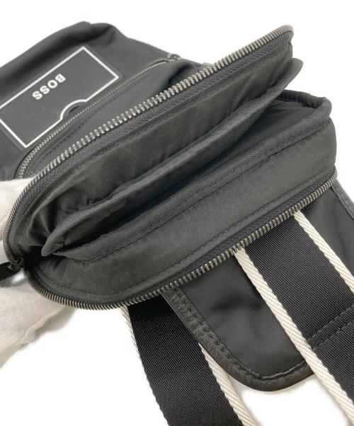 BOSS（ボス）BOSS (ボス) ショルダーバッグ ブラックの古着・服飾アイテム