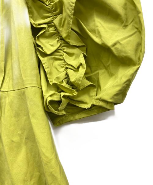 ARPEGE STORY（アルページュストーリー）Arpege story (アルページュストーリー) 袖フリルペプラムブラウス 黄緑 サイズ:1 未使用品の古着・服飾アイテム