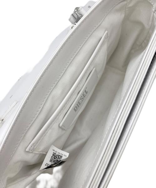 DIESEL（ディーゼル）DIESEL (ディーゼル) クロスボディバッグ ホワイトの古着・服飾アイテム
