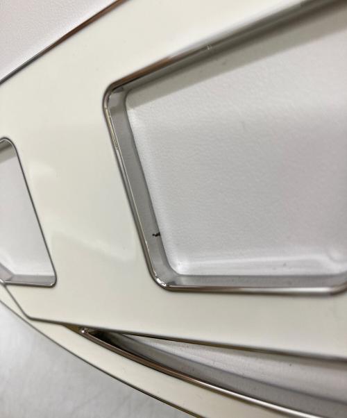 DIESEL（ディーゼル）DIESEL (ディーゼル) クロスボディバッグ ホワイトの古着・服飾アイテム