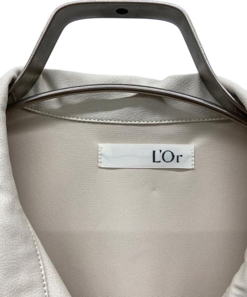 L'Or（ロル）L'Or (ロル) Asymmetry Collar Shirt ベージュ サイズ:freeの古着・服飾アイテム