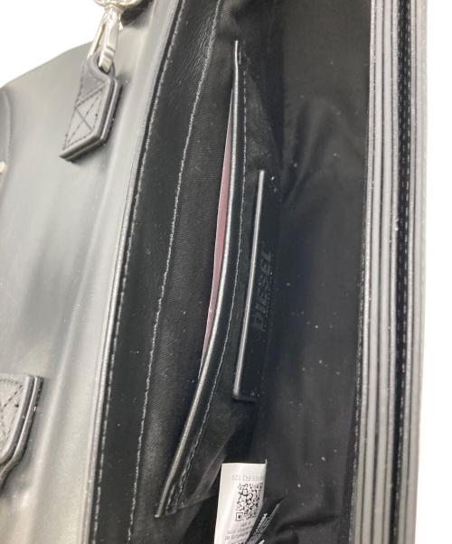 DIESEL（ディーゼル）DIESEL (ディーゼル) クロスボディバッグ ブラックの古着・服飾アイテム