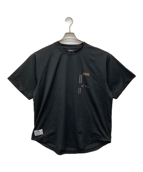 Denham（デンハム）Denham (デンハム) ATHLETA (アスレタ) 半袖Tシャツ ブラック サイズ:X-LARGEの古着・服飾アイテム