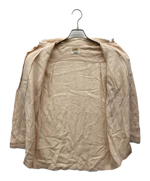 VAN HEUSEN（ヴァンヒューセン/バンヒューゼン）VAN HEUSEN (ヴァンヒューセン/バンヒューゼン) レーヨンオープンカラーシャツ ベージュ サイズ:Mの古着・服飾アイテム