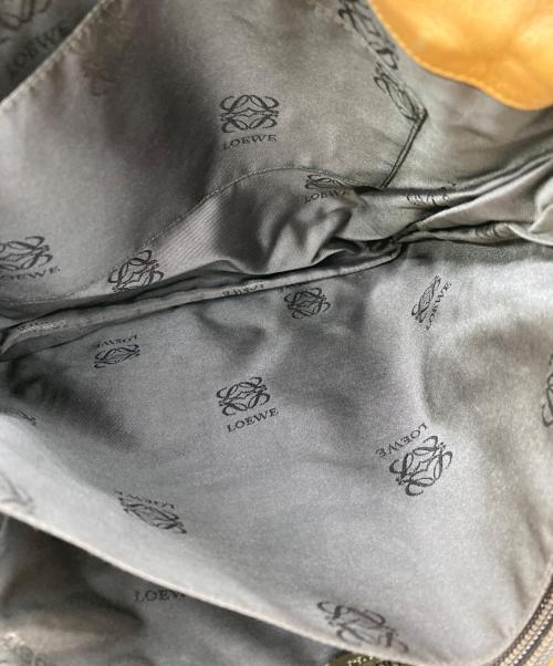 LOEWE（ロエベ）LOEWE (ロエベ) アナグラムレザー巾着ショルダーバッグ ブラウンの古着・服飾アイテム