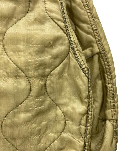 US ARMY（ユーエスアーミー）US ARMY (ユーエスアーミー) M65 FISHTAIL LINER カーキ サイズ:MEDIUMの古着・服飾アイテム