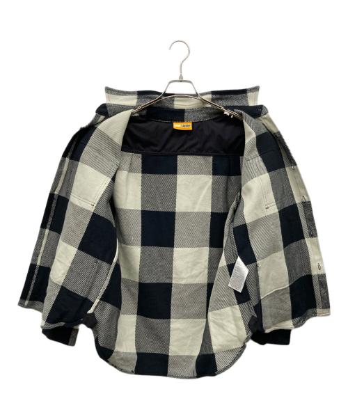 GRIP SWANY（グリップスワニー）GRIP SWANY (グリップスワニー) FLANNEL FIELD SHIRT ブラック×ホワイト サイズ:Lの古着・服飾アイテム